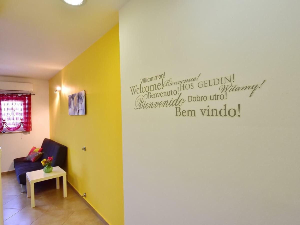 לובראן Apartment Laurus-3 By Interhome מראה חיצוני תמונה